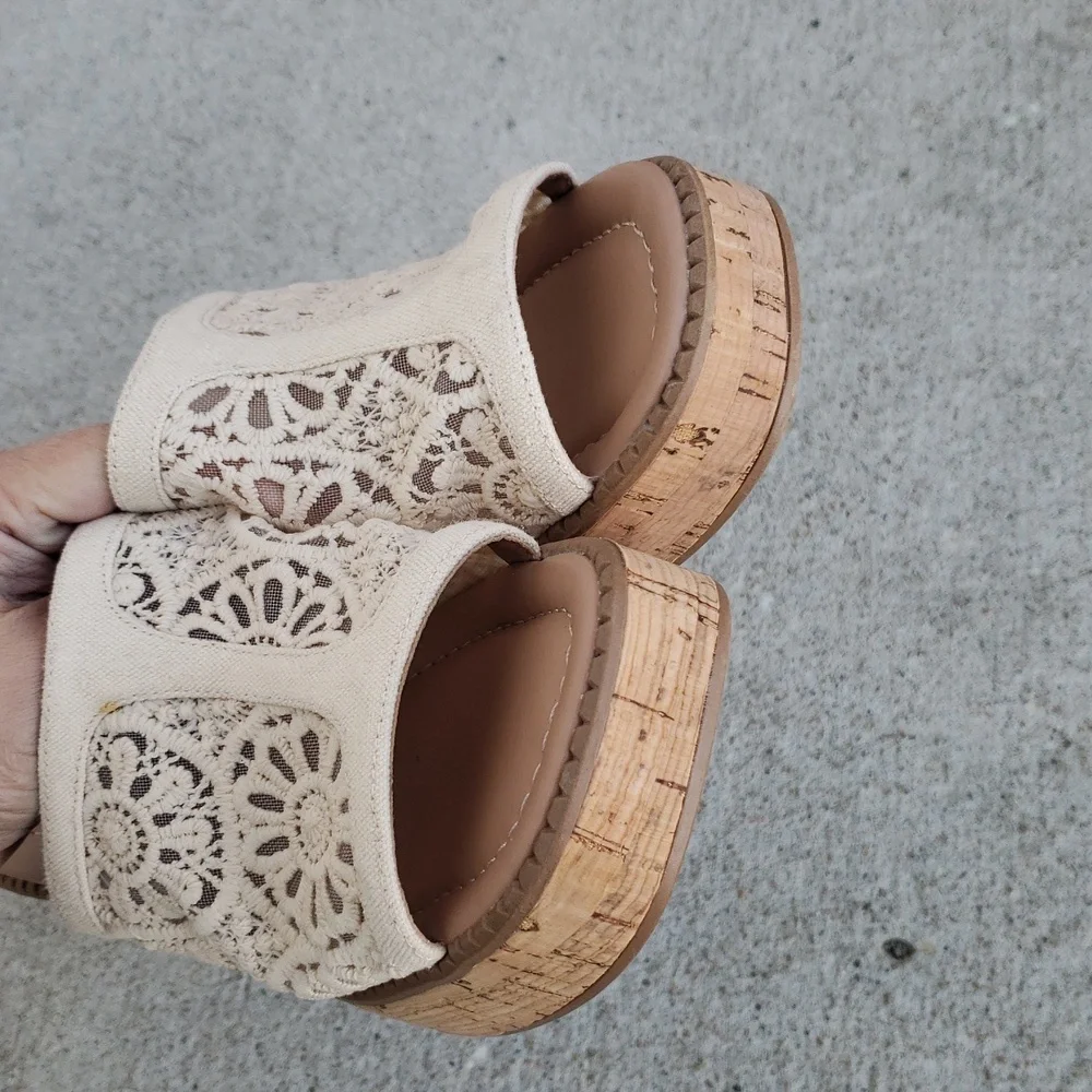 ESPRIT Pheby Floral Embroidered Platform Corks Block Heel Sandals Neutral Boho